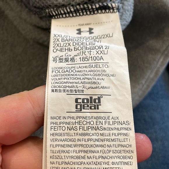 Under Armour loose 2XL cold gear gray zip pullover. - Picture 7 of 7